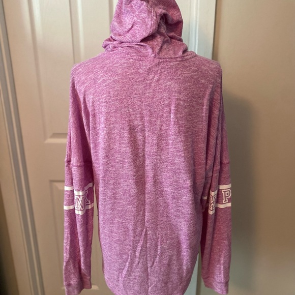 Victoria’s Secret - Picture 3 of 3